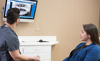 Park Dental Specialists offers complete oral surgery care at our Lincoln Park and Orland Park dental clinics.