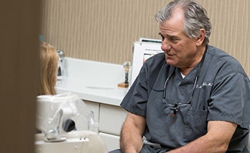 Park Dental Specialists offers complete periodontics services at our Lincoln Park and Orland Park dental clinics.